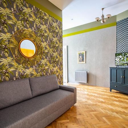 3Bdr Oasis In The Heart Of Prague Apartamento Exterior foto